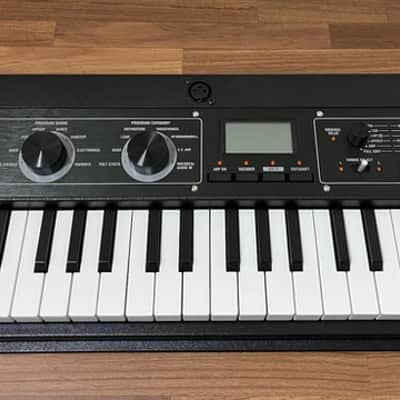 Korg microKORG XL+ 37-Key Synthesizer/Vocoder 2012 - 2019 - Black