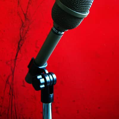 Vintage 1980's Electro-Voice PL11 / RE11 Supercardioid Dynamic Microphone Low Z w mic clip RE10 RE15 image 3