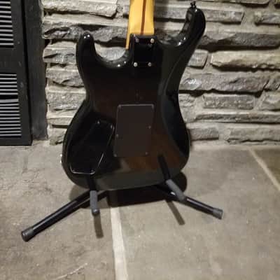 Kramer  Baretta  1985 Black image 9