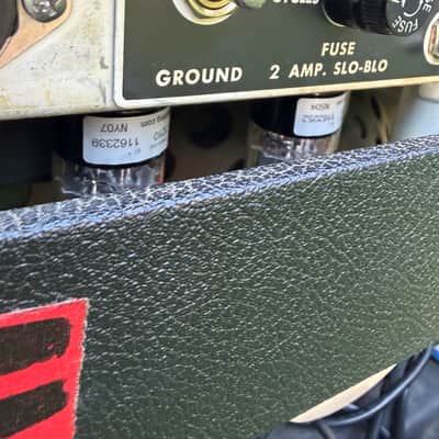 Fender Deluxe Reverb "Drip Edge" 2-Channel 22-Watt 1x12" Guitar Combo 1968 - 1969 - Silverface image 6