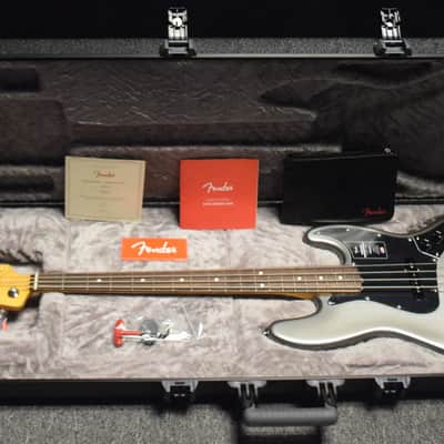 Fender Am. Pro II Jazz (4), Mercury / Rosewood image 7