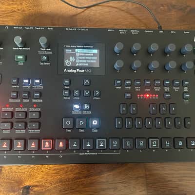 Elektron Analog Four MKII 4-Voice Tabletop Analog Synthesizer 2020 - Present - Black
