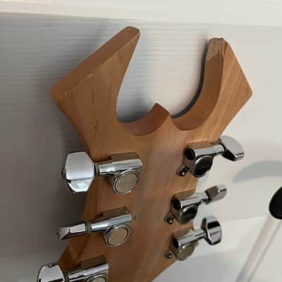 B.C. Rich Warlock Bronze Series with the aggressive Widow head stock image 4