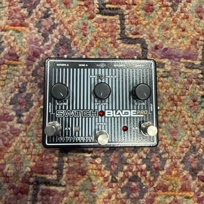 Electro-Harmonix Switchblade Pro Deluxe Channel Selector 2019 - Present - Black / Graphic image 1