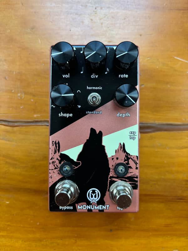 Walrus Audio Monument Harmonic Tap Tremolo V2 2018 - Present - Coral / Black image 1