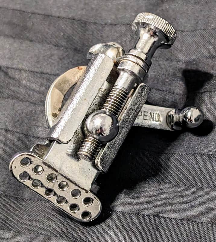 Ludwig P-338 Pioneer Strainer Throw Off 1940s - Chrome image 1