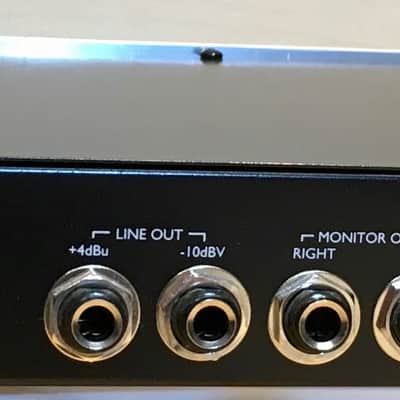 Immagine Focusrite Platinum TrakMaster Pro Channel Strip 2000s - Silver - 2