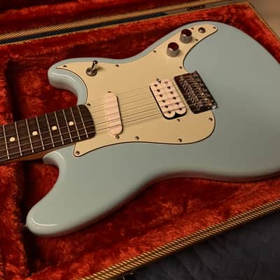 Fender Offset Series Duo-Sonic HS with Pau Ferro Fretboard 2017 - 2019 - Daphne Blue image 3