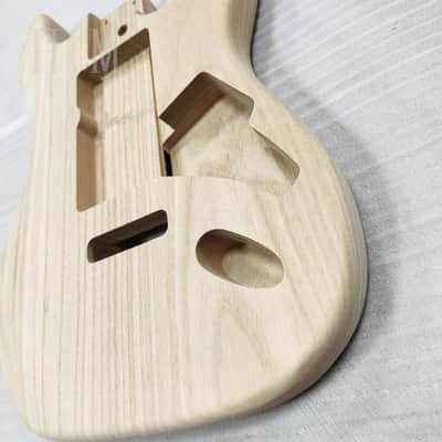 Unfinished Poplar Wood Stratocaster Strat Style Body image 3