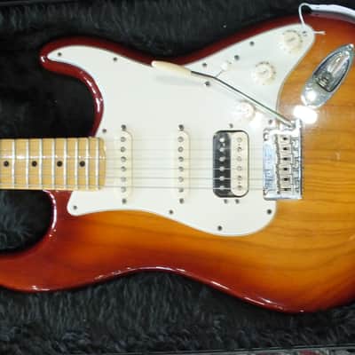 2015 Fender American Standard Stratocaster HSS Shawbucker with Maple Fretboard 3-Color Sunburst image 14