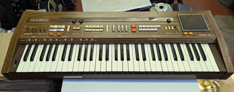 Casio CT-701 Casiotone 61-Key Synthesizer | Reverb