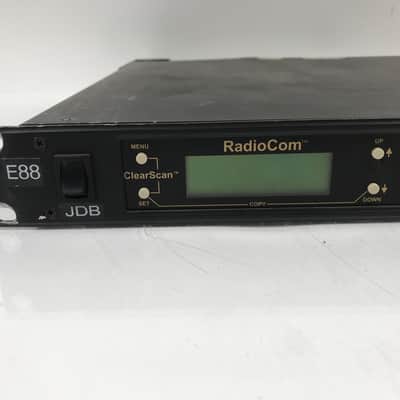 Telex BTR-800 Wireless Intercom w/ 2 TR-825 & 2 TR-800, E88 Block image 3