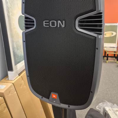 JBL EON 315 15-inch Portable PA Speaker image 1