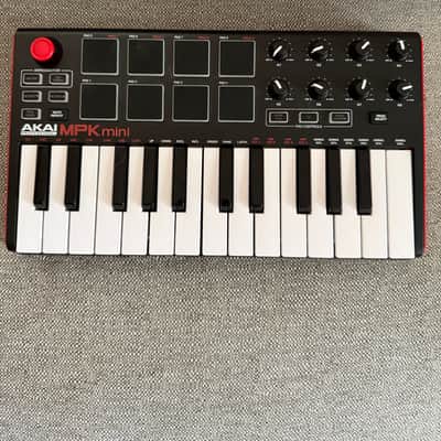 Akai MPK Mini 25-Key MIDI Controller 2012 - 2014 - Black
