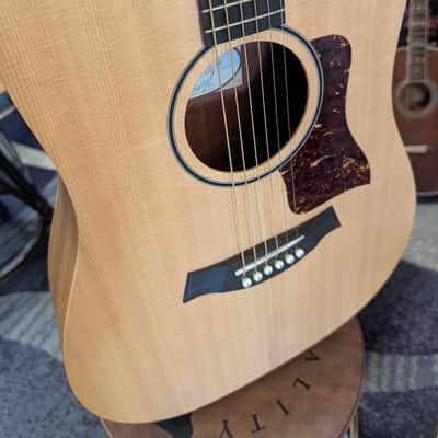 Taylor BBT Dreadnought Acoustic Guitar image 3