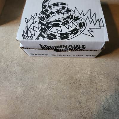 Abominable Electronics Don't Shred on Me 2015 - Silver image 2