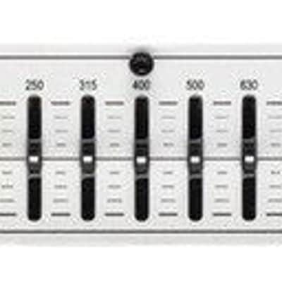dbx 131s Single 31-Band Graphic Equalizer, 1/3-octave Constant Q frequency bands 15 Watts MINT image 1