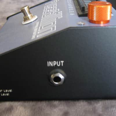 Teaching Machines FuzzBillion Numerical Tone Switching Fuzz/Distortion Pedal image 2