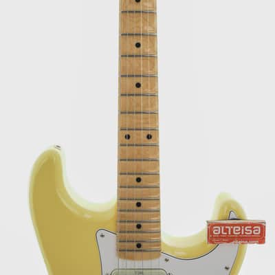 Fender Yngwie Malmsteen Artist Series Signature Stratocaster with Maple Fretboard 2024 Vintage White image 3