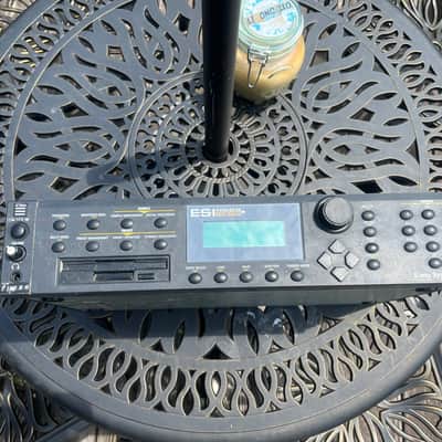 E-MU Systems ESI-4000 Turbo Sampler (OS 3.01, 32MB RAM, Turbo FX I/O) image 2