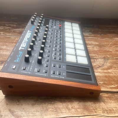 Dave Smith Instruments Tempest 6-Voice Drum Machine 2011 - 2018 - Black with Wood Sides image 5