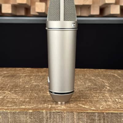 Neumann U 87 Ai Condenser Microphone With EA 87 Mount. Mint, like new! U87Ai U87. 128195 image 6