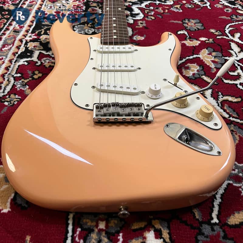 Fender Japan ST62M '62 Reissue Stratocaster Shell Pink 1993–1994