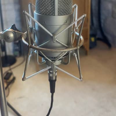 Neumann M 149 Large Diaphragm Multipattern Tube Condenser Microphone 1999 - Present - Nickel image 5