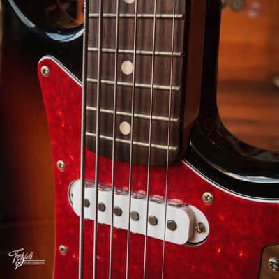 Fender Japan Bass VI Sunburst 1996 image 11