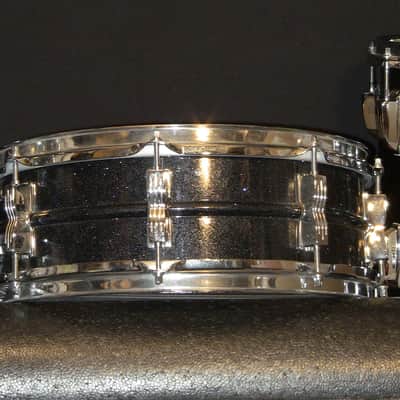 Ludwig 70's -90's Mixed lot of 3 drums in Black Galaxy Sparkle /True Black Glass Glitter image 16