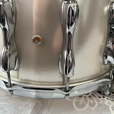 Slingerland Magnum 1983 - Silver Mist 8X14 Snare Drum 12 Lug Near Mint Condition! image 23