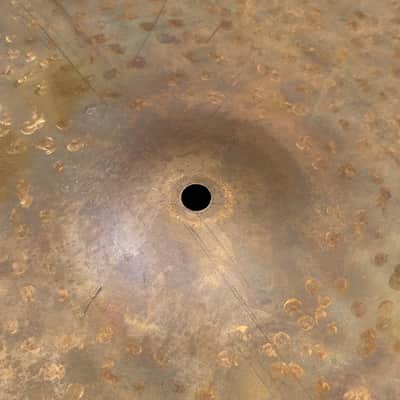 Zildjian 20”  K Custom Dry Light  Ride Cymbal ( 2,129 g ) for drum set image 3