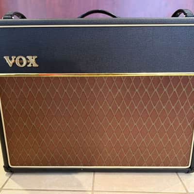 Vox AC30CC2 Custom Classic 2-Channel 30-Watt 2x12" Guitar Combo 2005 - 2010 - Black image 7
