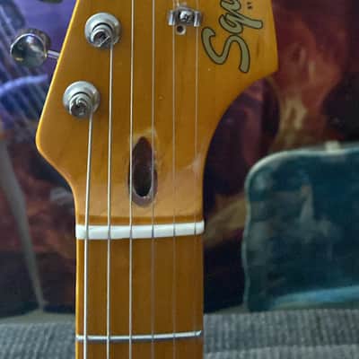 Squier Classic Vibe 50's Stratocaster 2 tone sunburst 2025 - 2 tone sunburst image 3