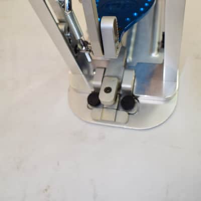 DW DWCPMDDBL MDD Machined Direct Drive Single Bass Drum Pedal, Cobalt w/ Bag image 7