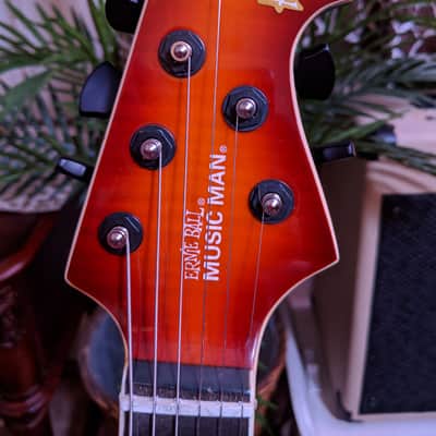Ernie Ball Music Man Armada  China Copy  Sunburst / Black image 7