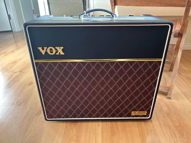 Vox AC15HWR1X Hand-Wired 2-Channel 15-Watt 1x12" Guitar Combo 2025 - Present - Black image 1