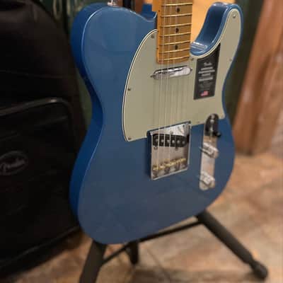 2025 Fender American Professional Classic Telecaster Lake Placid Blue Fender Bag image 6