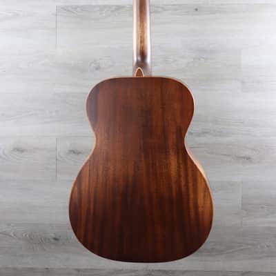 Martin 000-15M StreetMaster Mahogany Burst image 6