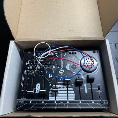 BASTL Instruments softPop Semi-Modular Light & Sound Synthesizer 2013 - 2020 - Black image 1