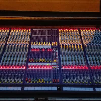 Midas Siena 48- Channel Sound Reinforcement Mixing Console w/ Case! image 2