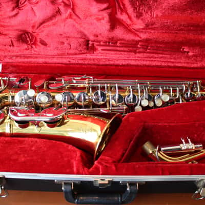 Armstrong Alto Saxophone w/Mouthpiece & Case image 2