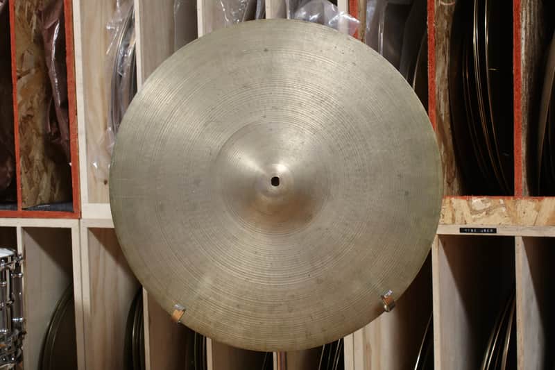 1960s A. Zildjian 18" Crash 1433g image 1