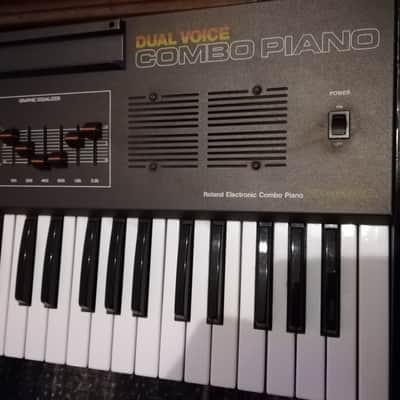Roland EP-6060 61-Key Dual Voice Combo Piano image 2
