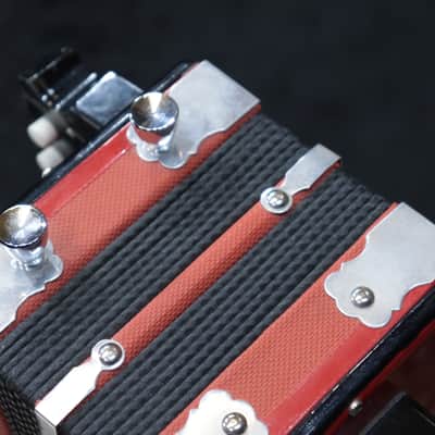 Gagné & Frère 1-Row 2-Bass 10-Treble Button "D" Red & Black Diatonic Accordion image 16