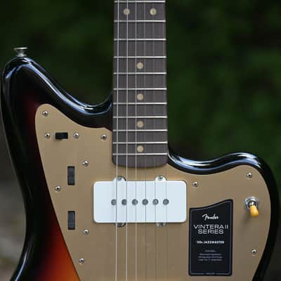 Fender Limited Edition Vintera II Road Worn 50s Jazzmaster- 3-Color Sunburst(2) image 4