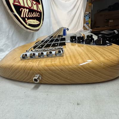 Fender American Elite Jazz Bass V 5-string J-Bass 2017 - Natural image 16