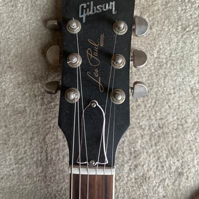 Gibson Les Paul Classic 2019 - Present - Heritage Cherry Sunburst image 2
