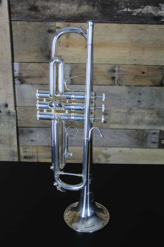Bach TR200S Series Bb Trumpet image 1