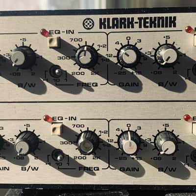 Klark-Teknik DN410 Dual Channel 2x5 Band Parametric Equalizer image 4